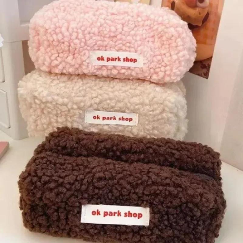 Aesthetic Large Pencil Case Pouch - حقيبة تخزين من القطيفة بتصميم بسيط