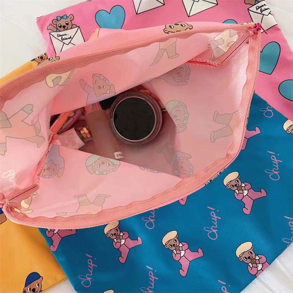 حقيبة مكياج لطيفة بنمط الدب ال - مراجعة Stationery وسعره